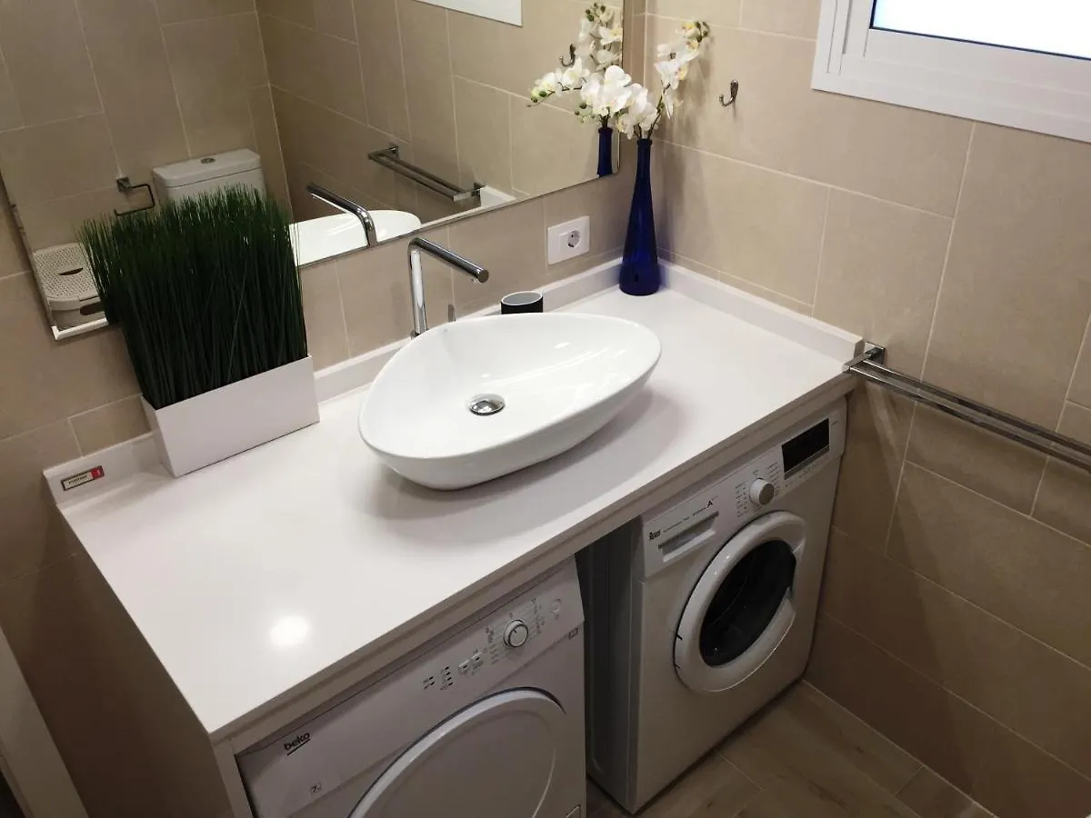 Atlantic Coast Apartment - Playa Del Ingles 0*, Playa del Ingles (Gran Canaria) İspanya